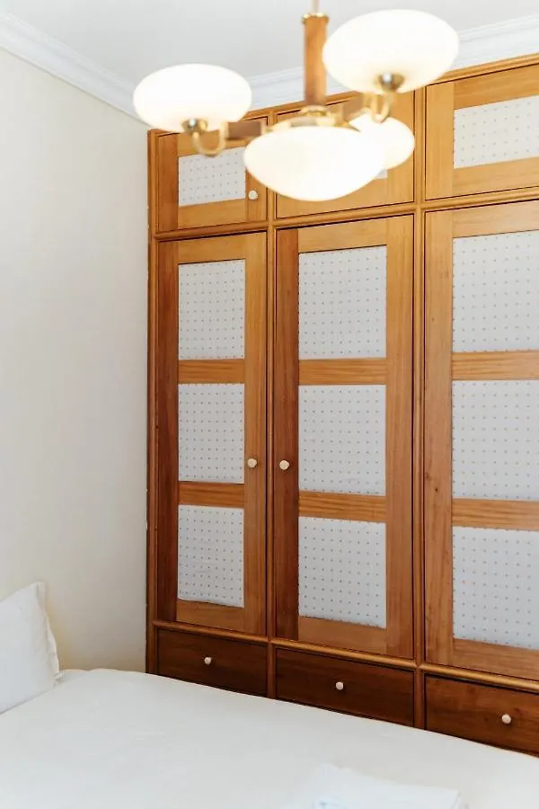 Double Bed Av Da Republic Room Lisboa 0*, リスボン ポルトガル
